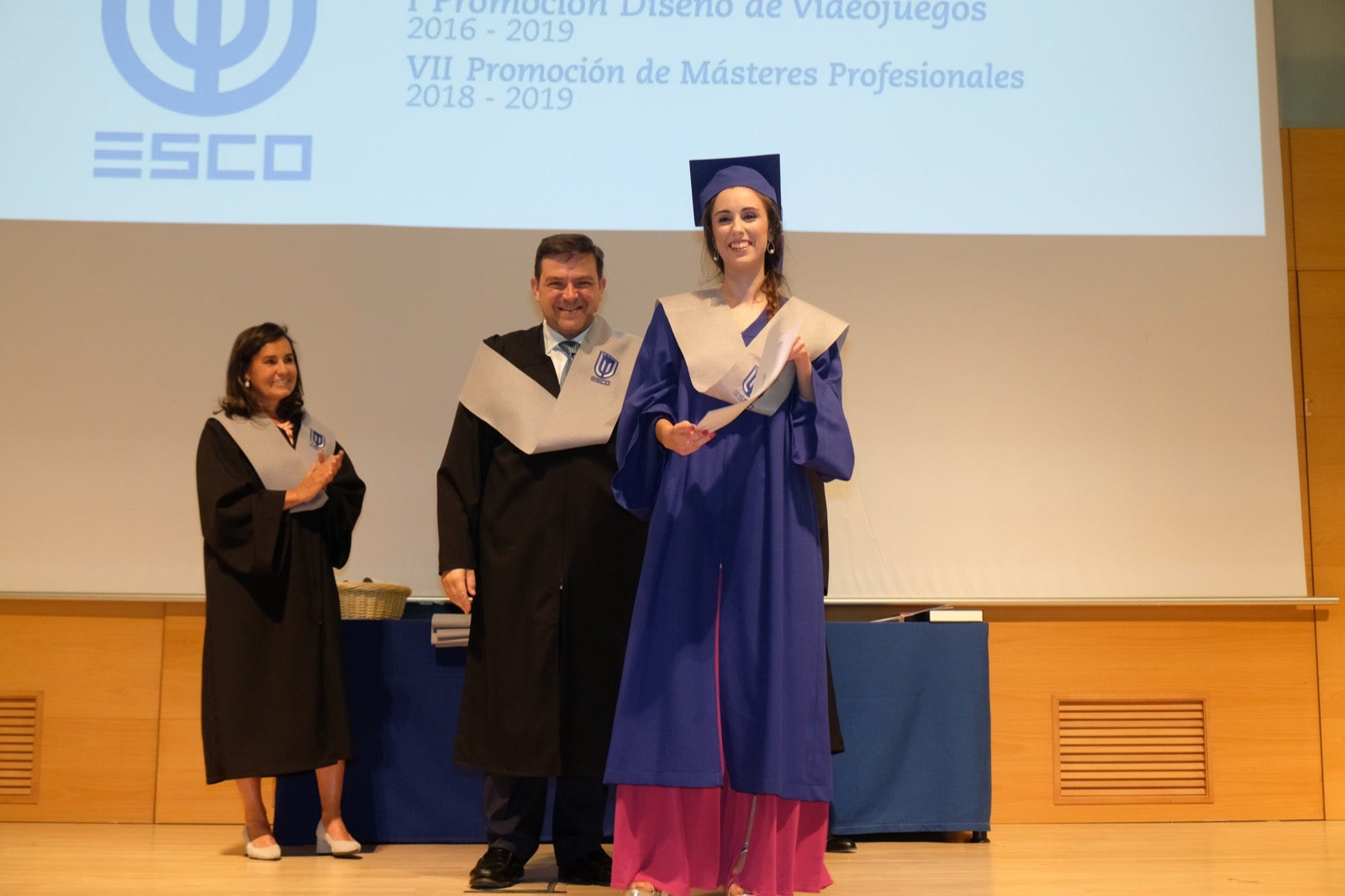 Después de cuatro años de estudios, la de anoche era una fecha muy esperada para varias promociones de esta escuela