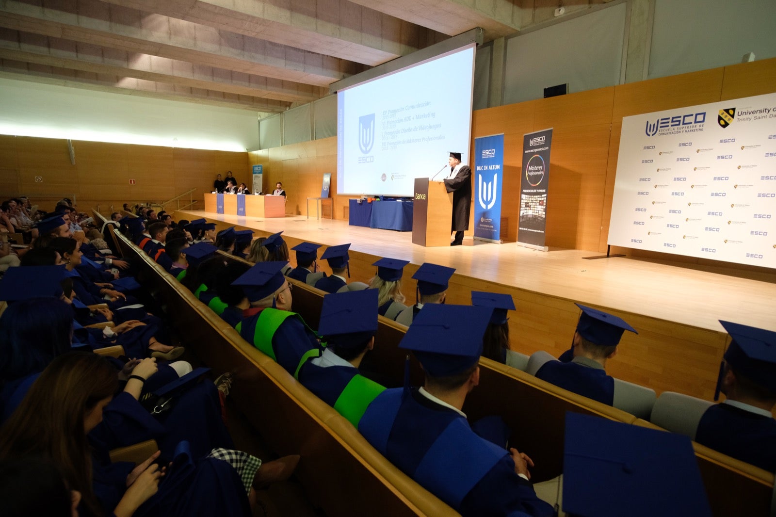 Después de cuatro años de estudios, la de anoche era una fecha muy esperada para varias promociones de esta escuela