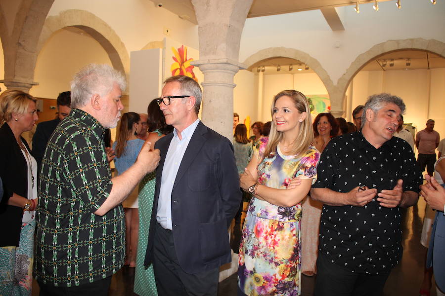 El cineasta manchego expone en el Centro Andaluz de la Fotografía, junto al artista Jorge Galindo, un trabajo conjunto en cuadros de gran formato 