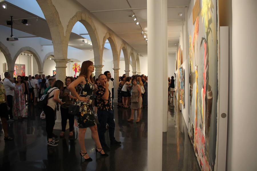 El cineasta manchego expone en el Centro Andaluz de la Fotografía, junto al artista Jorge Galindo, un trabajo conjunto en cuadros de gran formato 