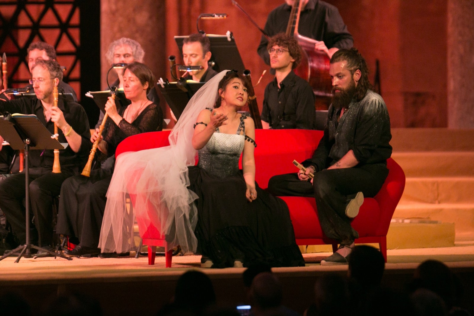 René Jacobs ofrece una versión amplia, luminosa, llena de ese espíritu mozartiano y que aflora en cualquier momento de tan grandiosa partitura