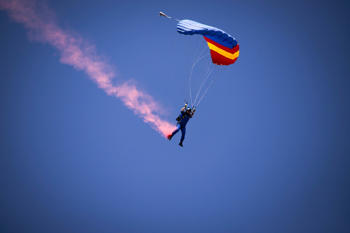 Treinta aeronaves han realizado diferentes acrobacias en este espectáculo, que ha celebrado este domingo su catorce edición