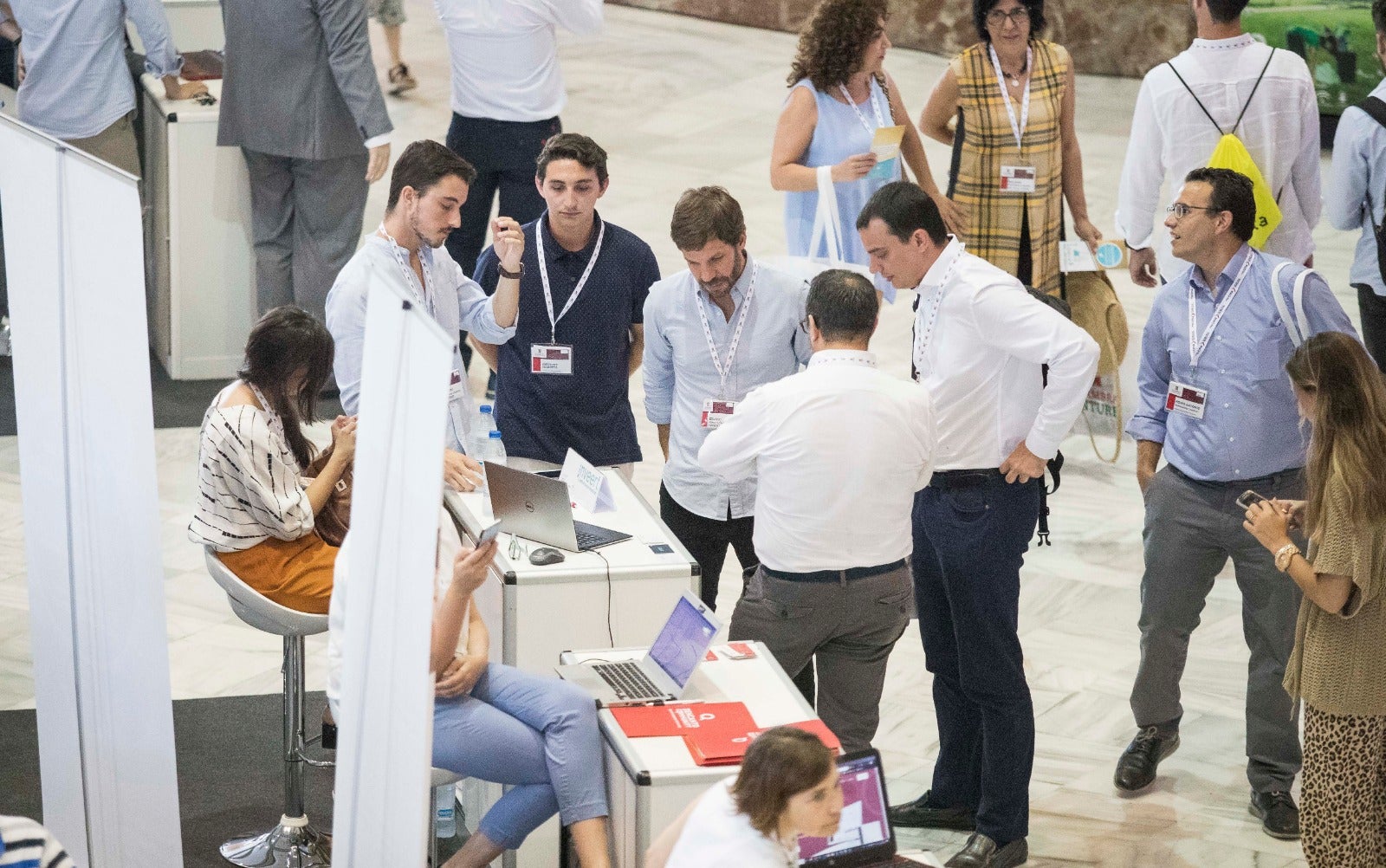 Intensa actividad en todo el palacio para conocer los proyectos más innovadores