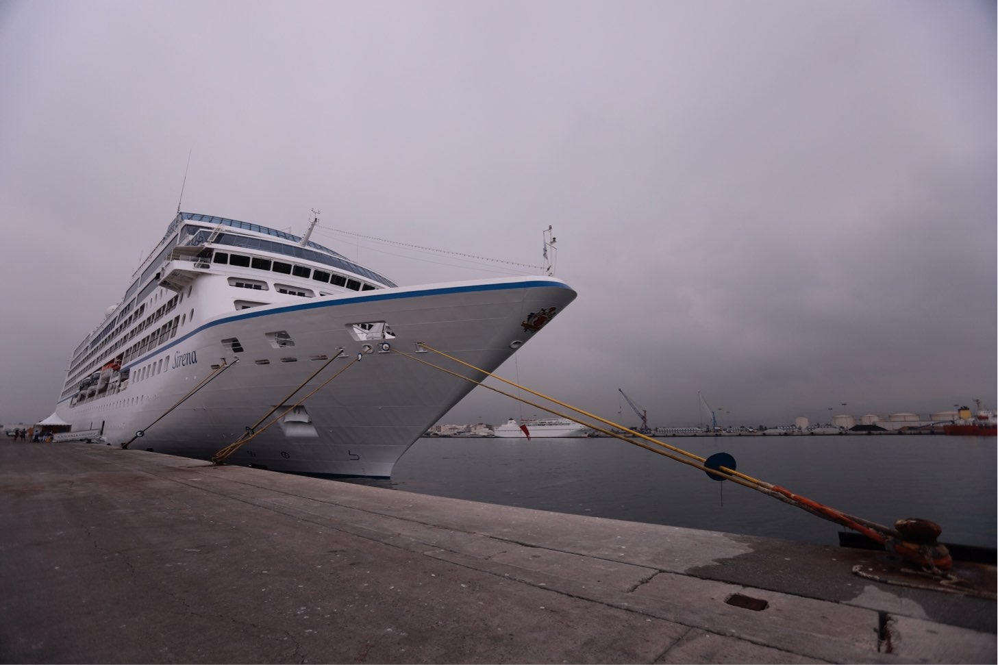 El navío, con una capacidad de 700 pasajeros, ha traído a 670 visitantes y 400 integrantes del personal de tripulación, la mayoría estadounidenses a recorrer el municipio.