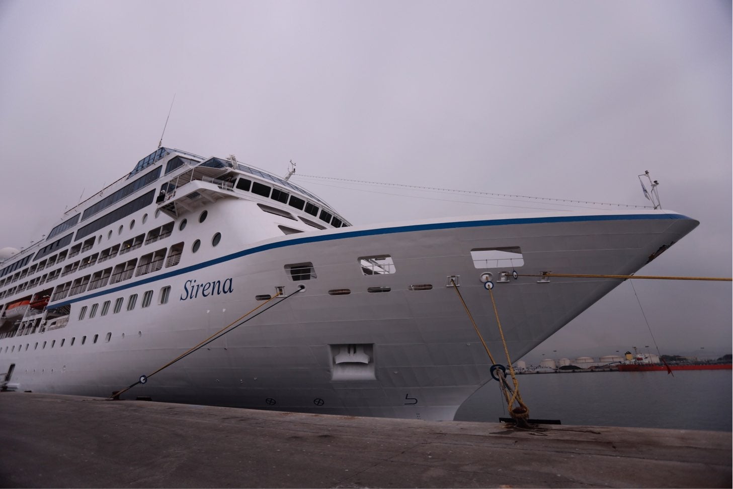 El navío, con una capacidad de 700 pasajeros, ha traído a 670 visitantes y 400 integrantes del personal de tripulación, la mayoría estadounidenses a recorrer el municipio.