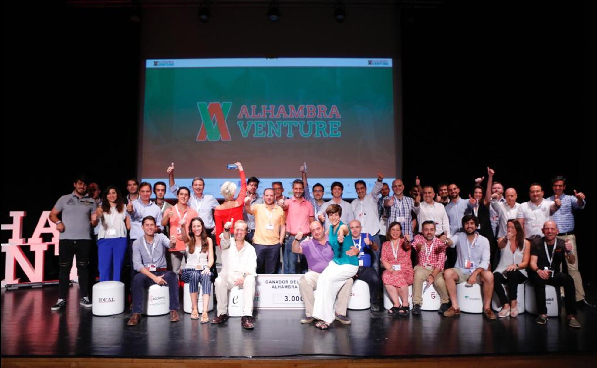 Foto de familia de organizadores y participantes en Alhambra Venture
