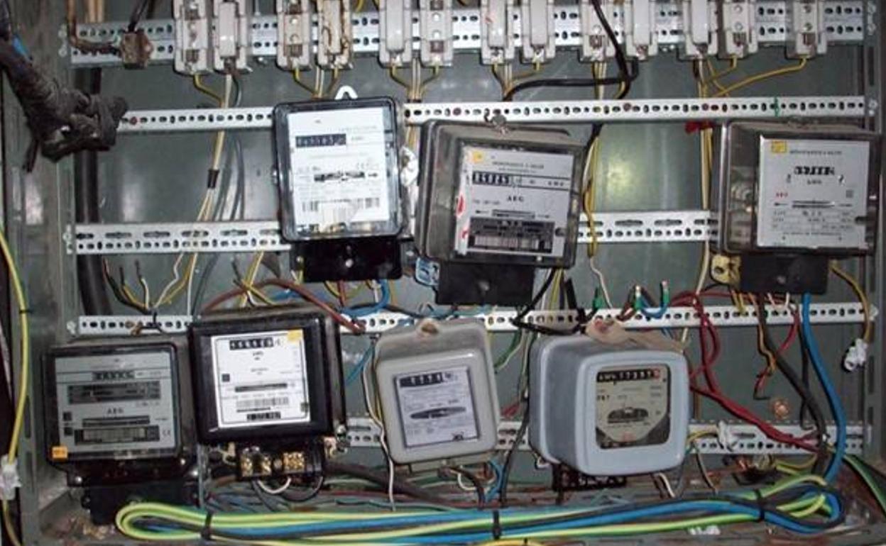 Contadores eléctricos manipulados