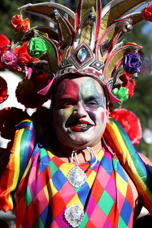 Fotos: Celebración superlativa y multicolor del Orgullo LGTBI en Madrid