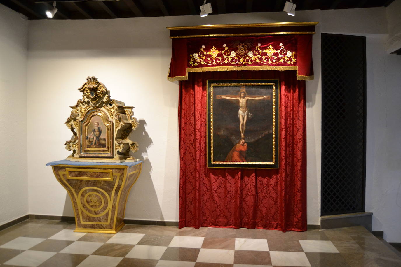 Así es la colección que atesora este monasterio de Granada