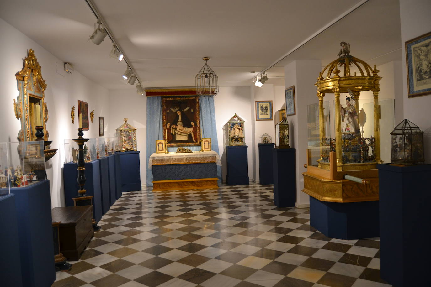 Así es la colección que atesora este monasterio de Granada