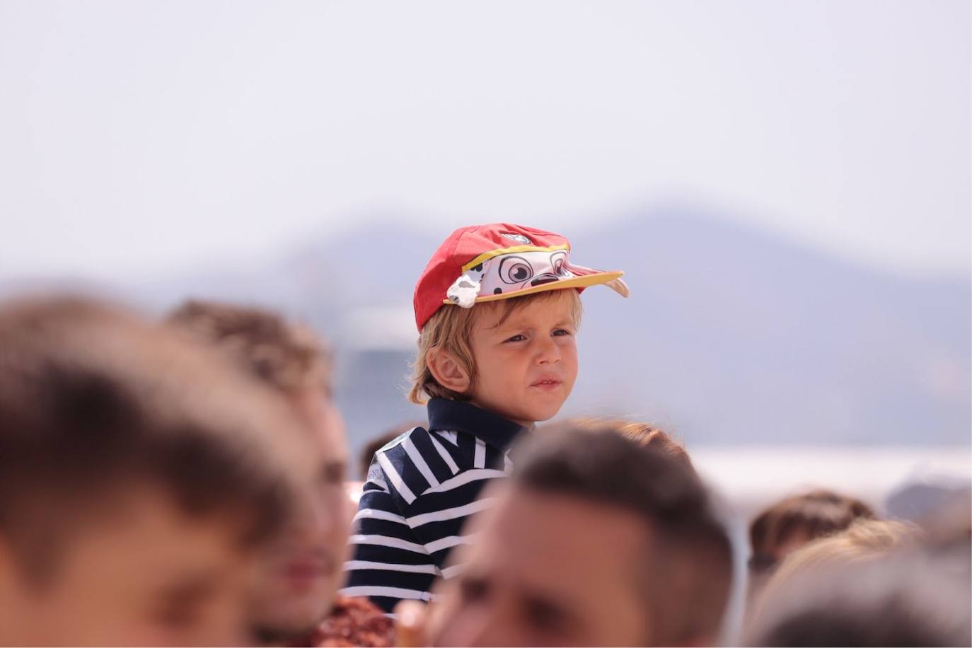 Cientos de personas visitan en Motril el buque Infanta Cristina