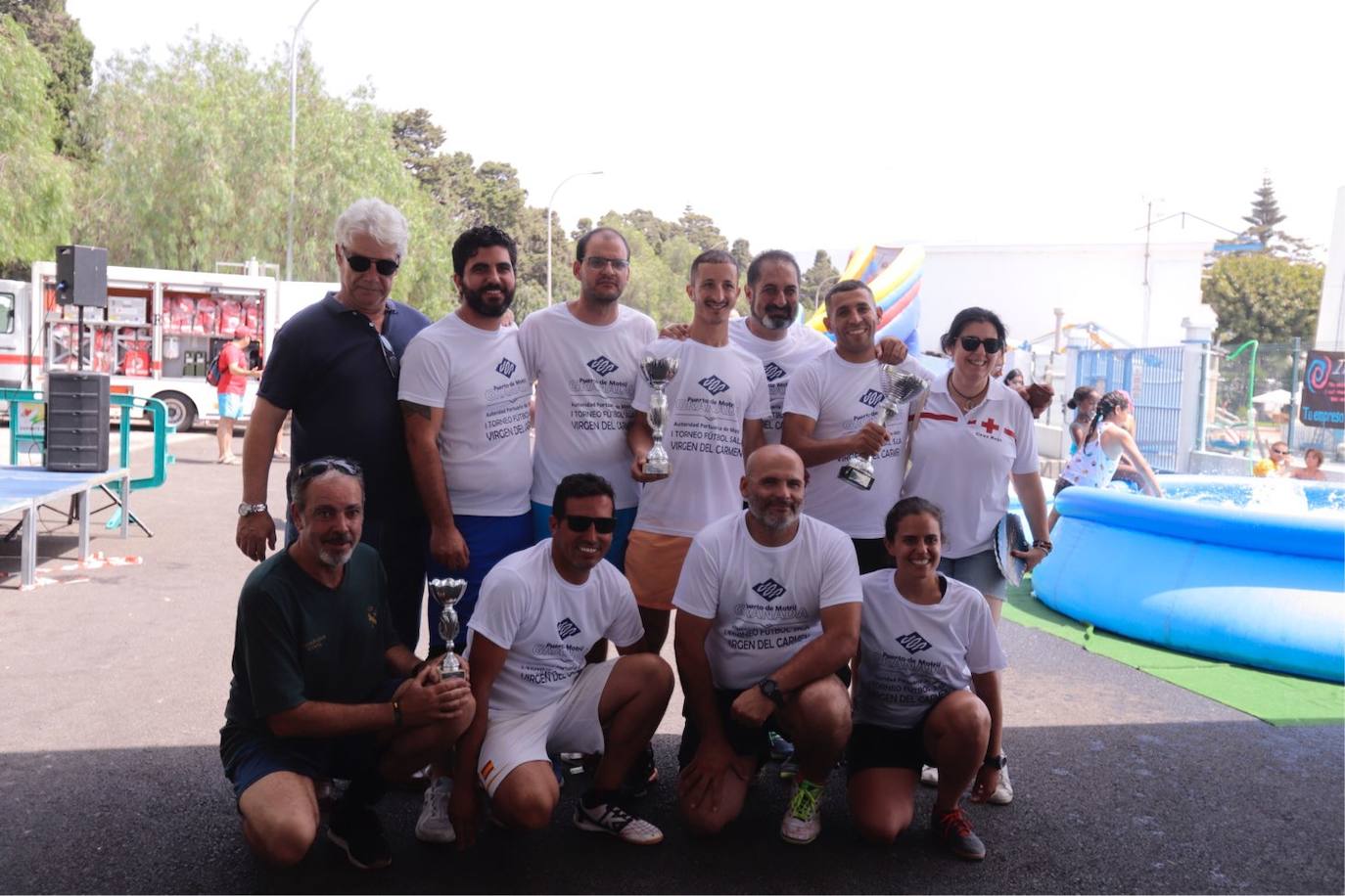 Cientos de personas visitan en Motril el buque Infanta Cristina