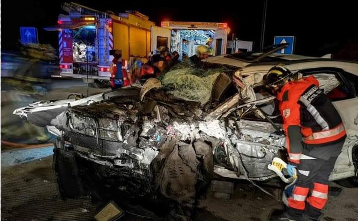 Pánico en la autovía: un kamikaze a 200 por hora provoca un brutal accidente con un muerto y 5 heridos