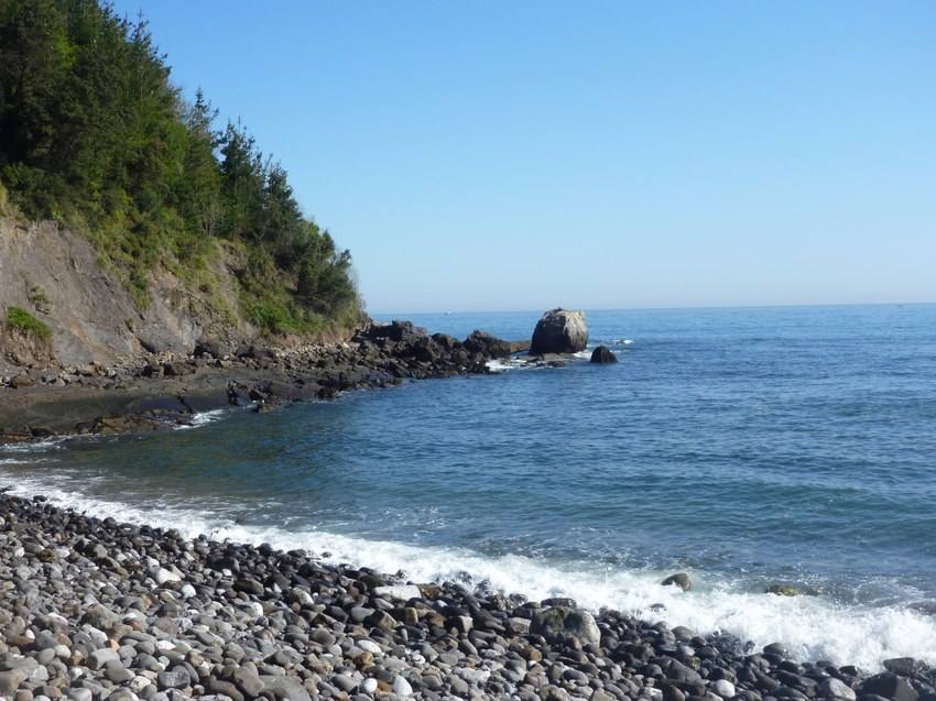 Playa Alkolea, Guipúzcoa (Foto: web de Turismo de Mutriku)