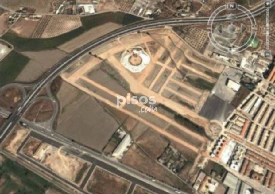 Casa adosada de 18.048 metros cuadrados en Maracena (7.544.000 euros)