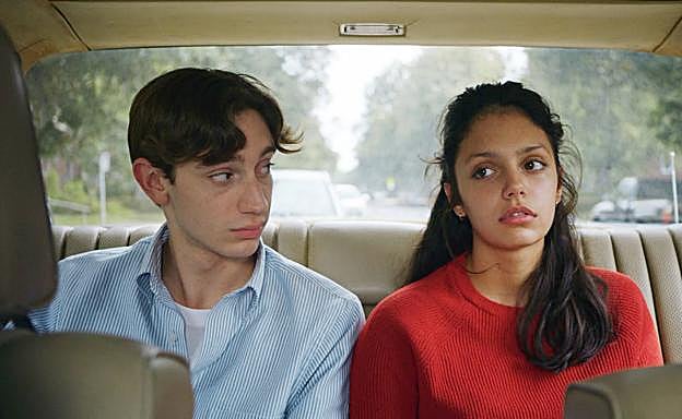 Los hermanastros protagonistas de 'Génesis'.