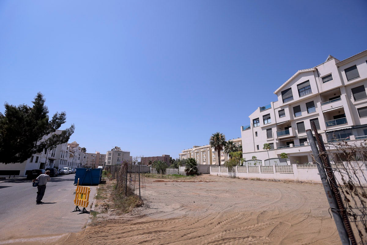Fotos: Zona de playa Poniente que el Ayuntamiento quiere utilizar como aparcamientos