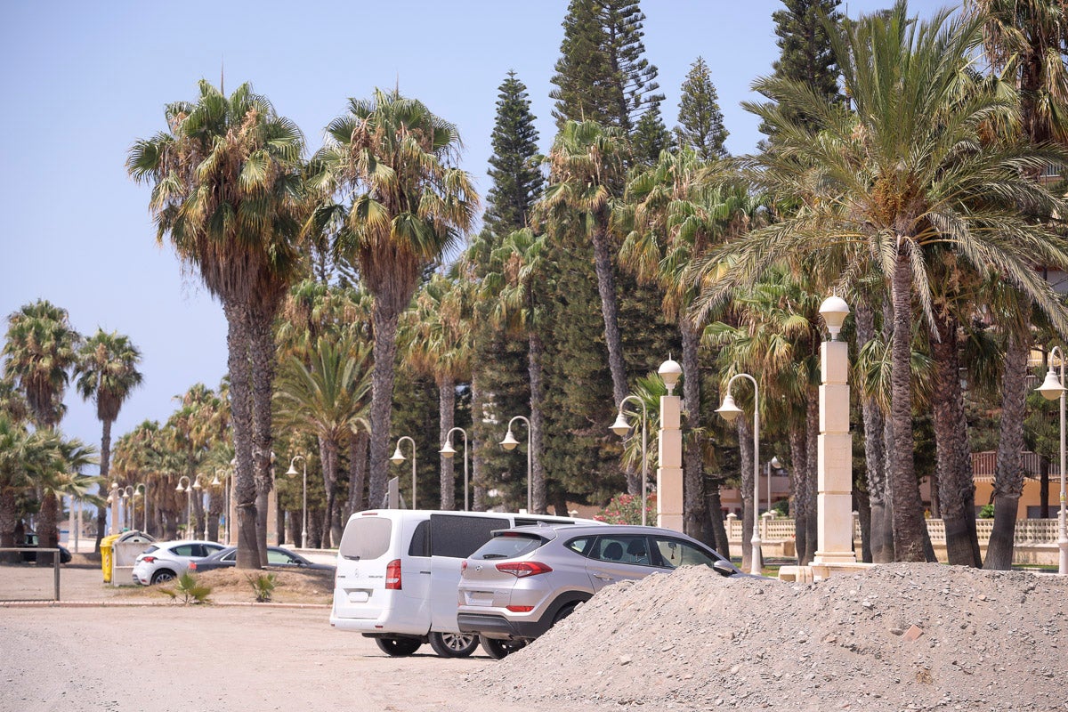 Fotos: Zona de playa Poniente que el Ayuntamiento quiere utilizar como aparcamientos