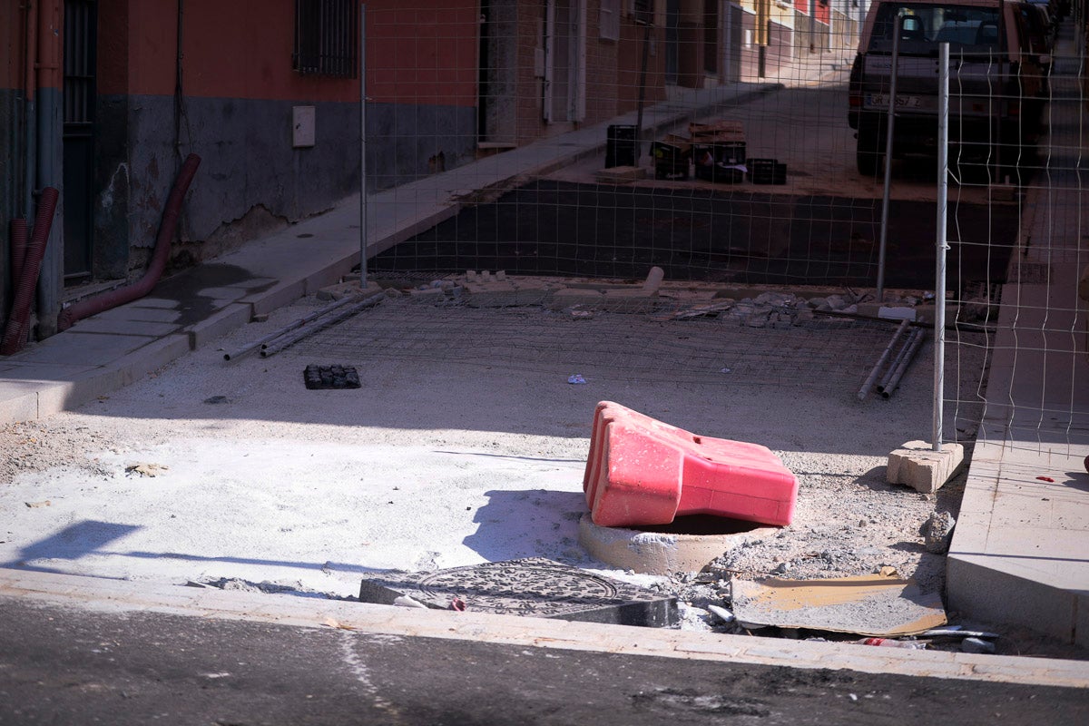 La alcaldesa aseguró a final de junio que si la obra no estaba acabada por completo hoy se expedientaría a la empresa