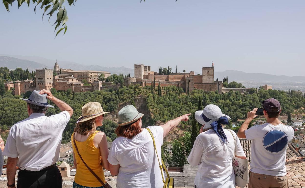 Sábado de calor asfixiante en Granada: el aviso de la Aemet ya está en nivel naranja