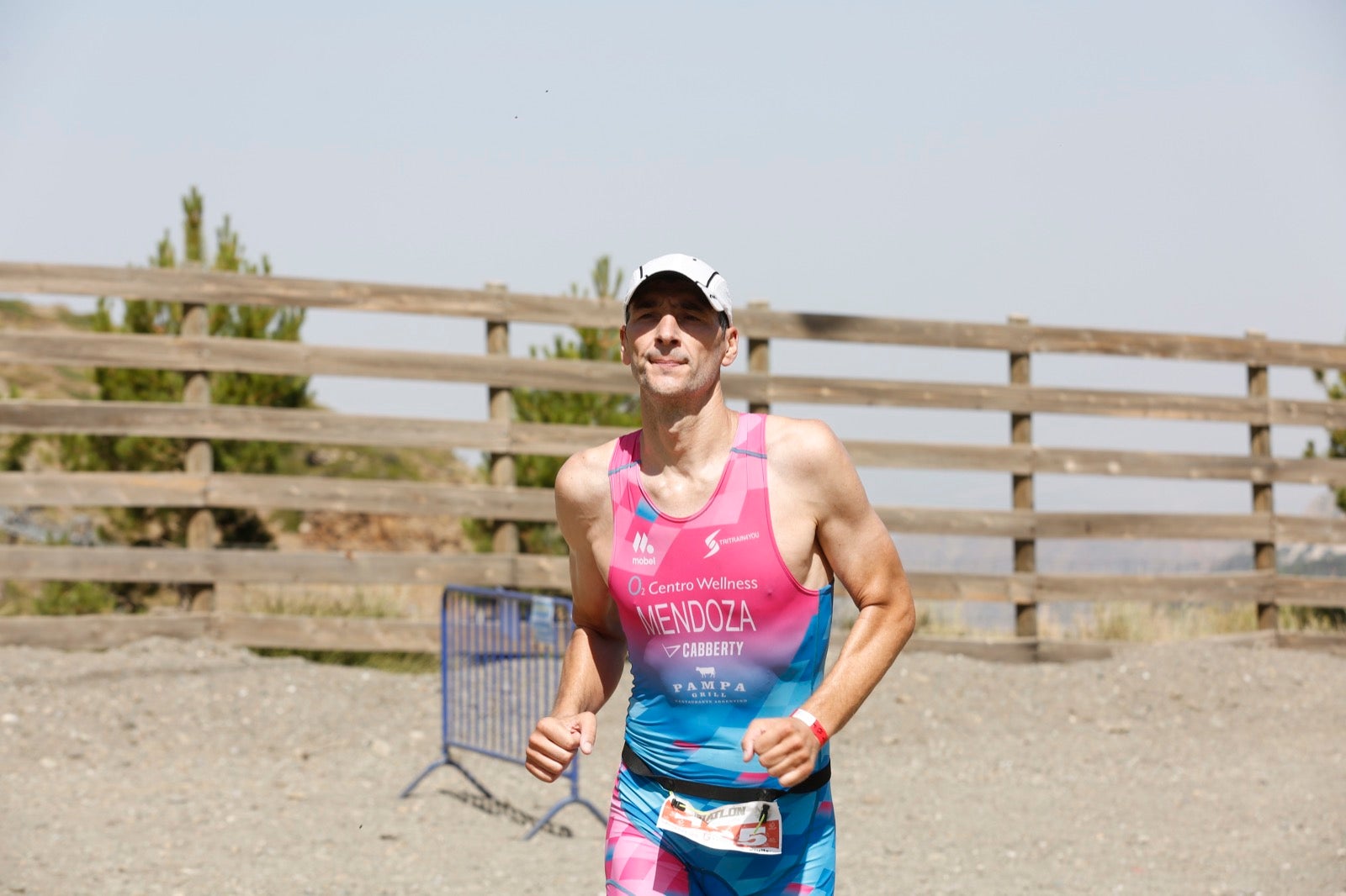 Fotos: Nos metemos e lleno en el espectacular triatlón de Sierra Nevada: así ha sido