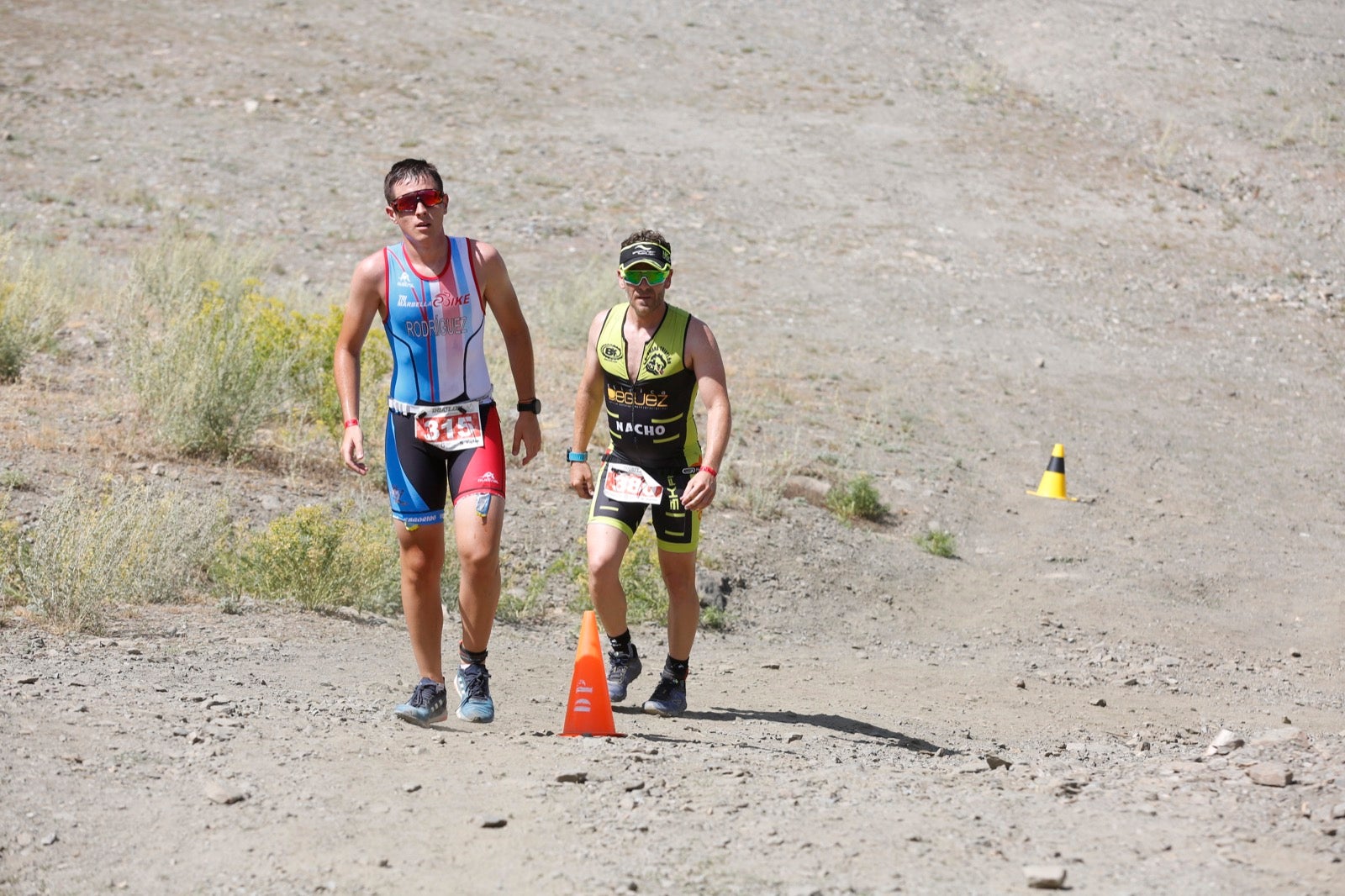 Fotos: Nos metemos e lleno en el espectacular triatlón de Sierra Nevada: así ha sido