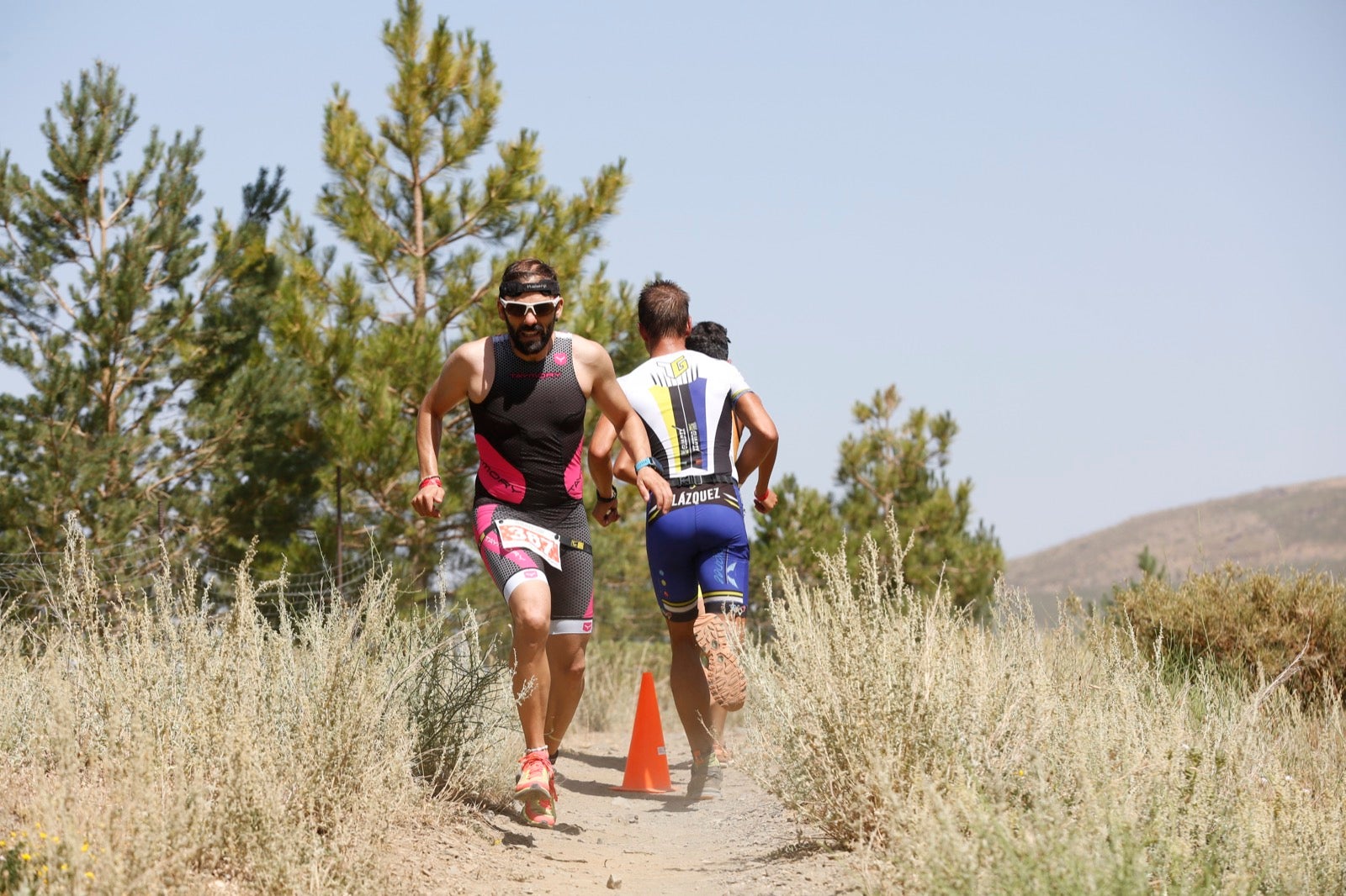 Fotos: Nos metemos e lleno en el espectacular triatlón de Sierra Nevada: así ha sido