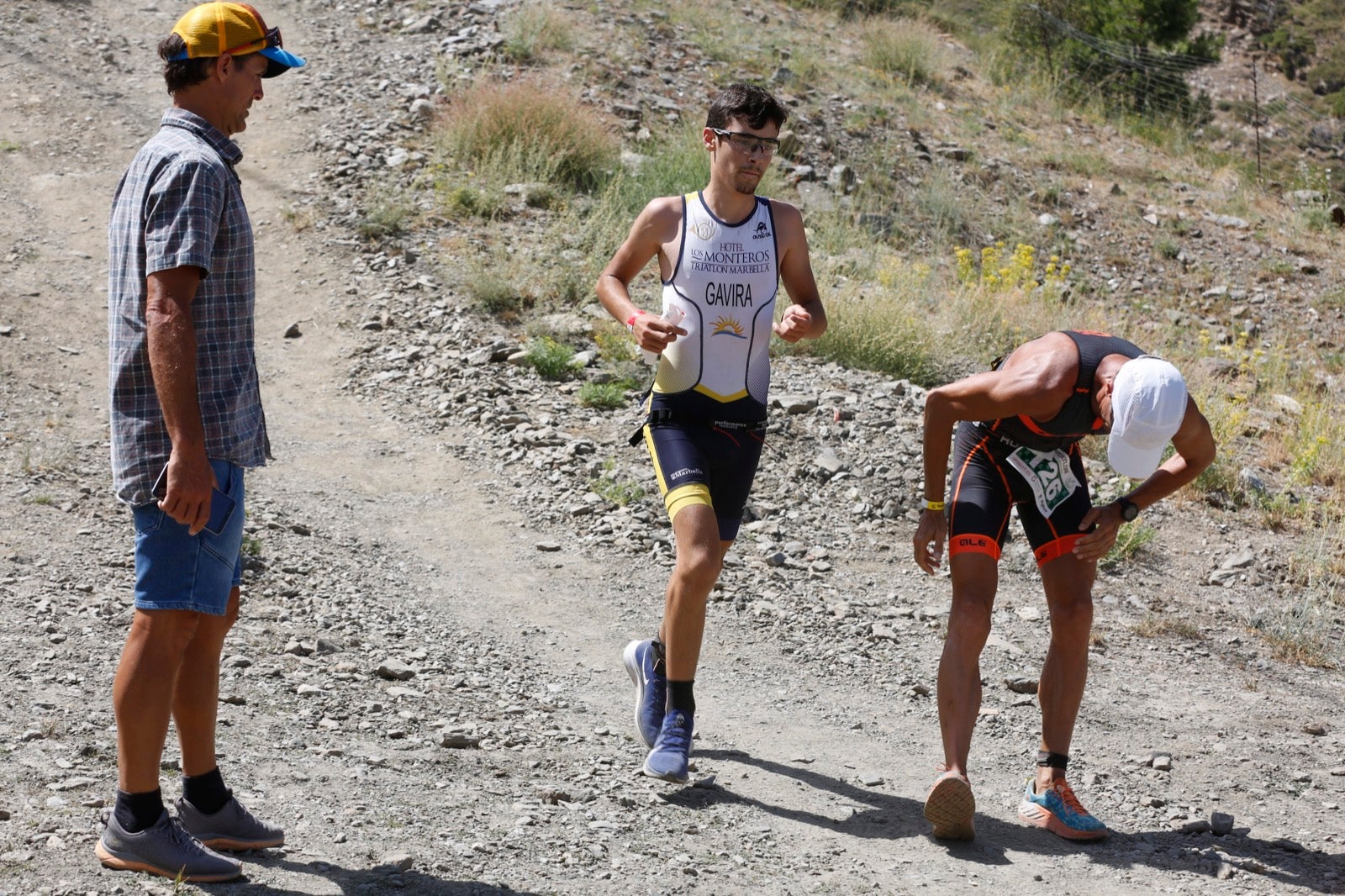 Fotos: Nos metemos e lleno en el espectacular triatlón de Sierra Nevada: así ha sido