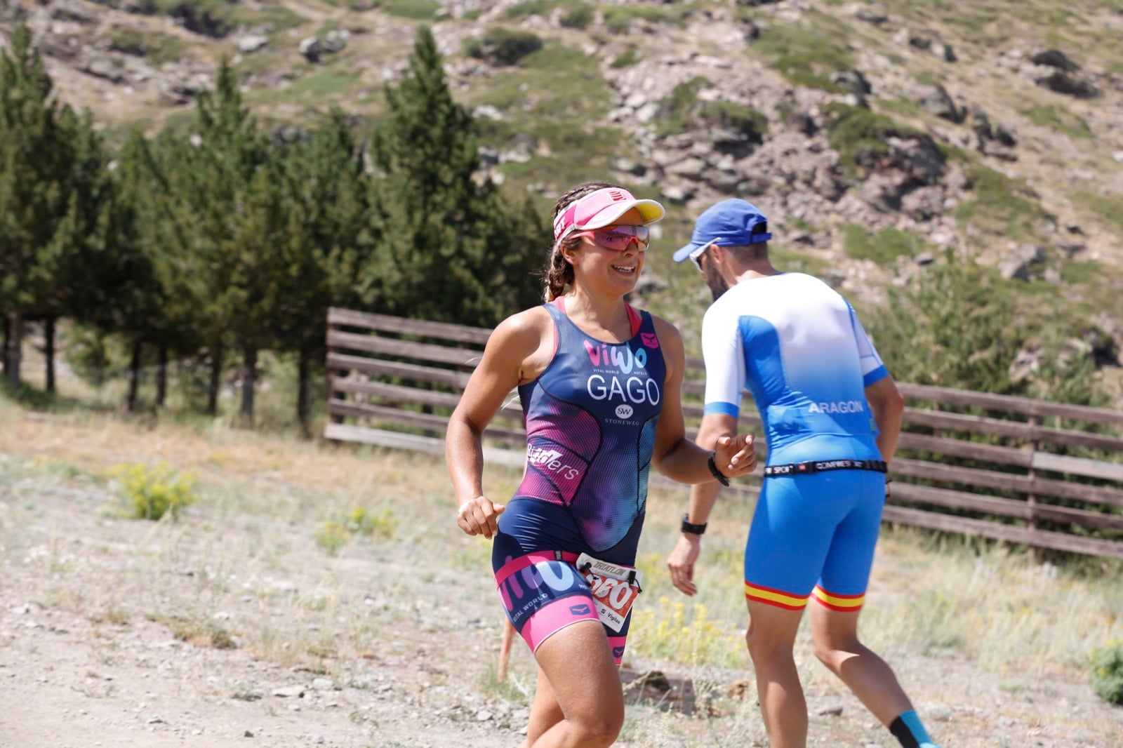 Fotos: Nos metemos e lleno en el espectacular triatlón de Sierra Nevada: así ha sido
