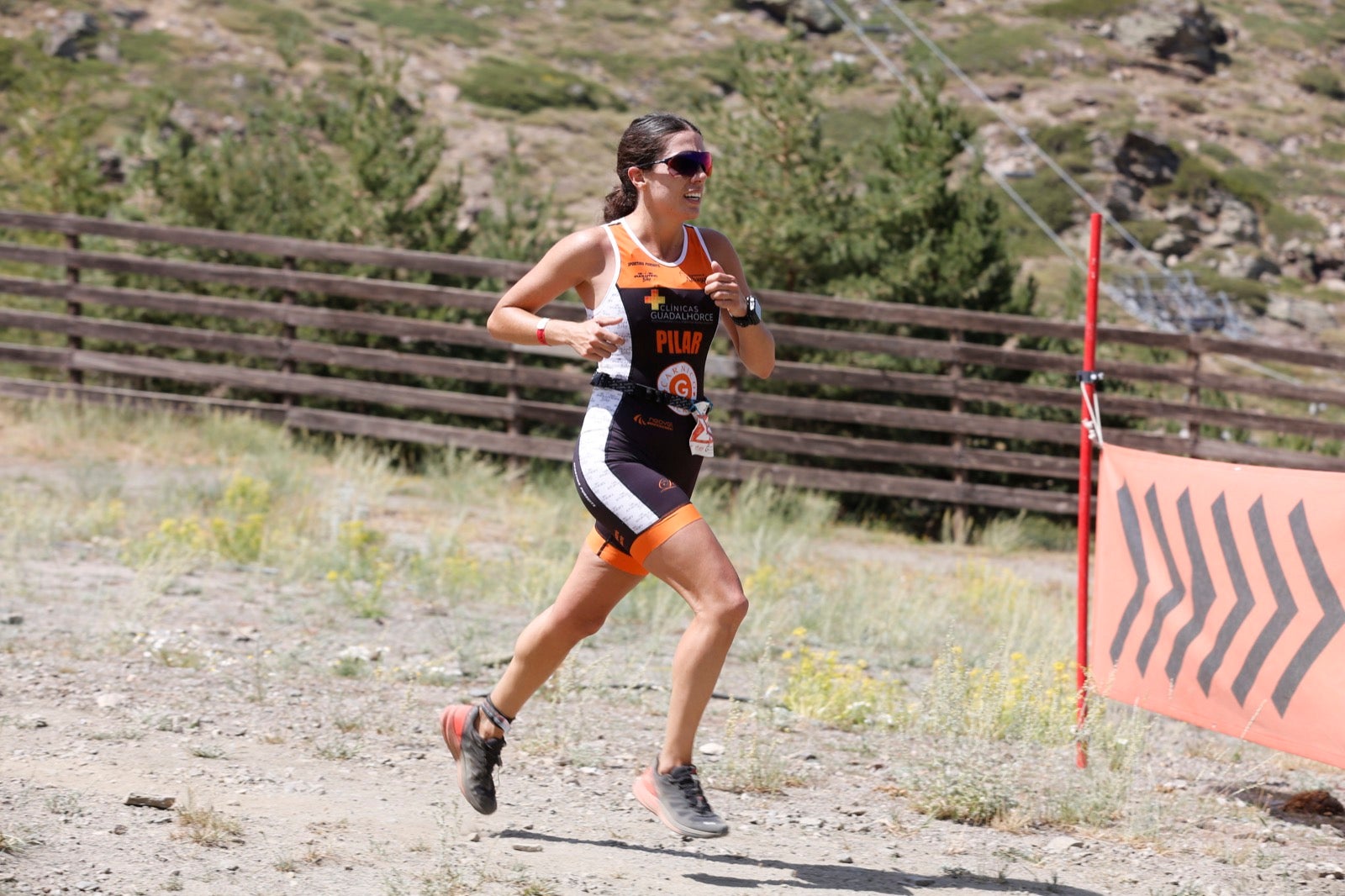 Fotos: Nos metemos e lleno en el espectacular triatlón de Sierra Nevada: así ha sido