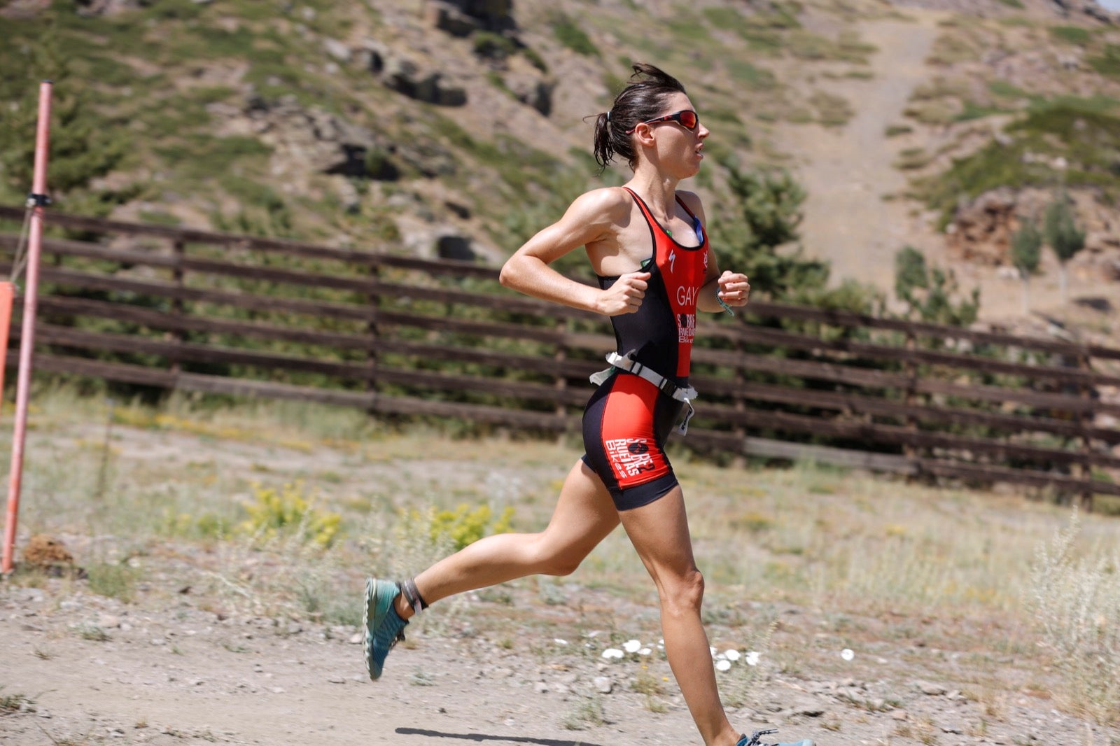 Fotos: Nos metemos e lleno en el espectacular triatlón de Sierra Nevada: así ha sido