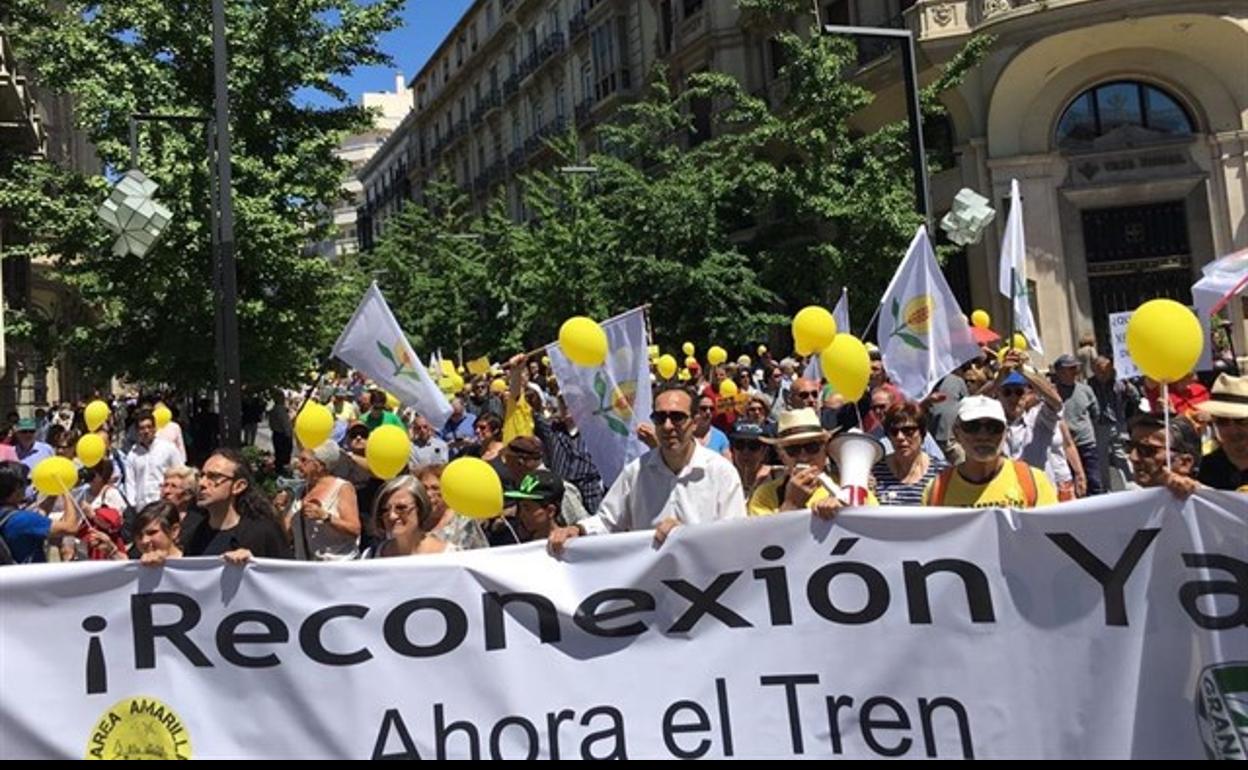 Tren en Granada: Marea Amarilla pide convocar la Mesa del Ferrocarril tras las declaraciones del alcalde