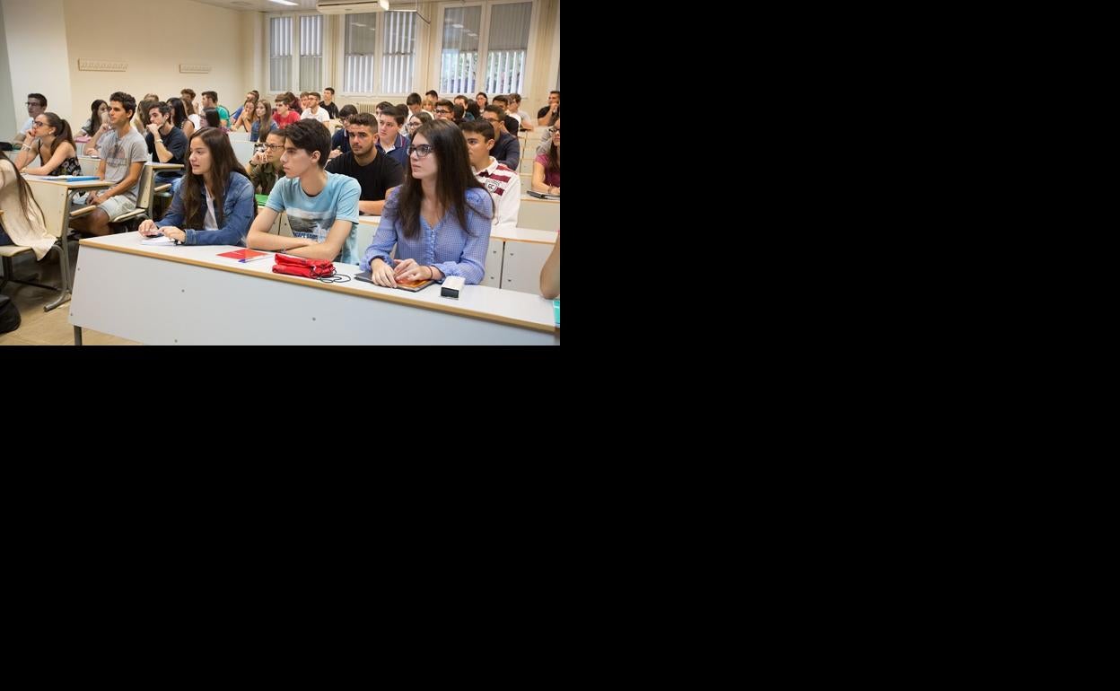 Ayudas de hasta 300 euros en Andalucía para la acreditación de idiomas del B1 o superior: estos son los requisitos