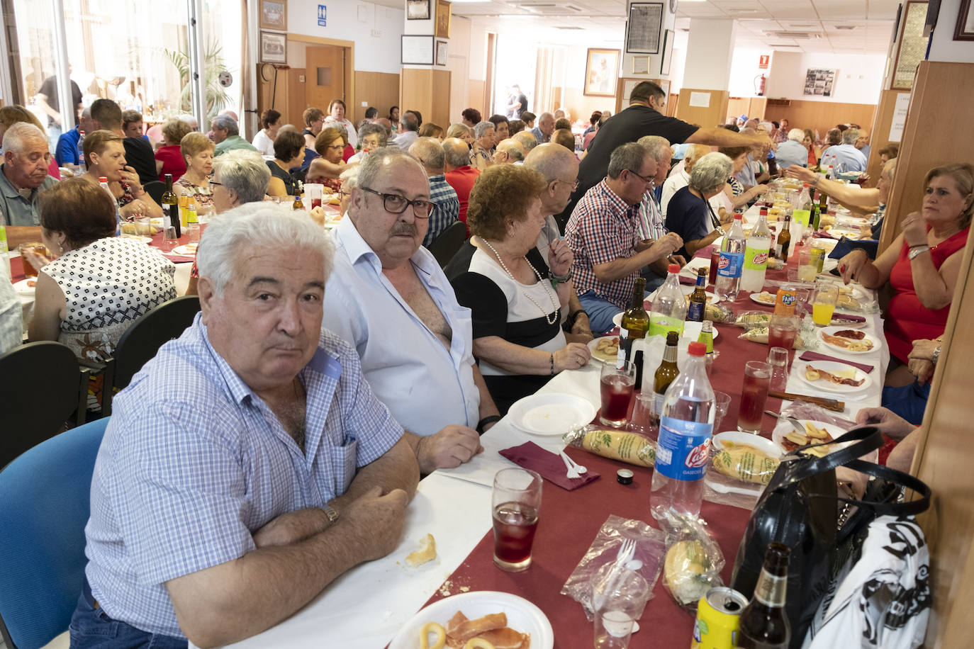 Albolote celebra su tradicional comida de homenaje a los mayores