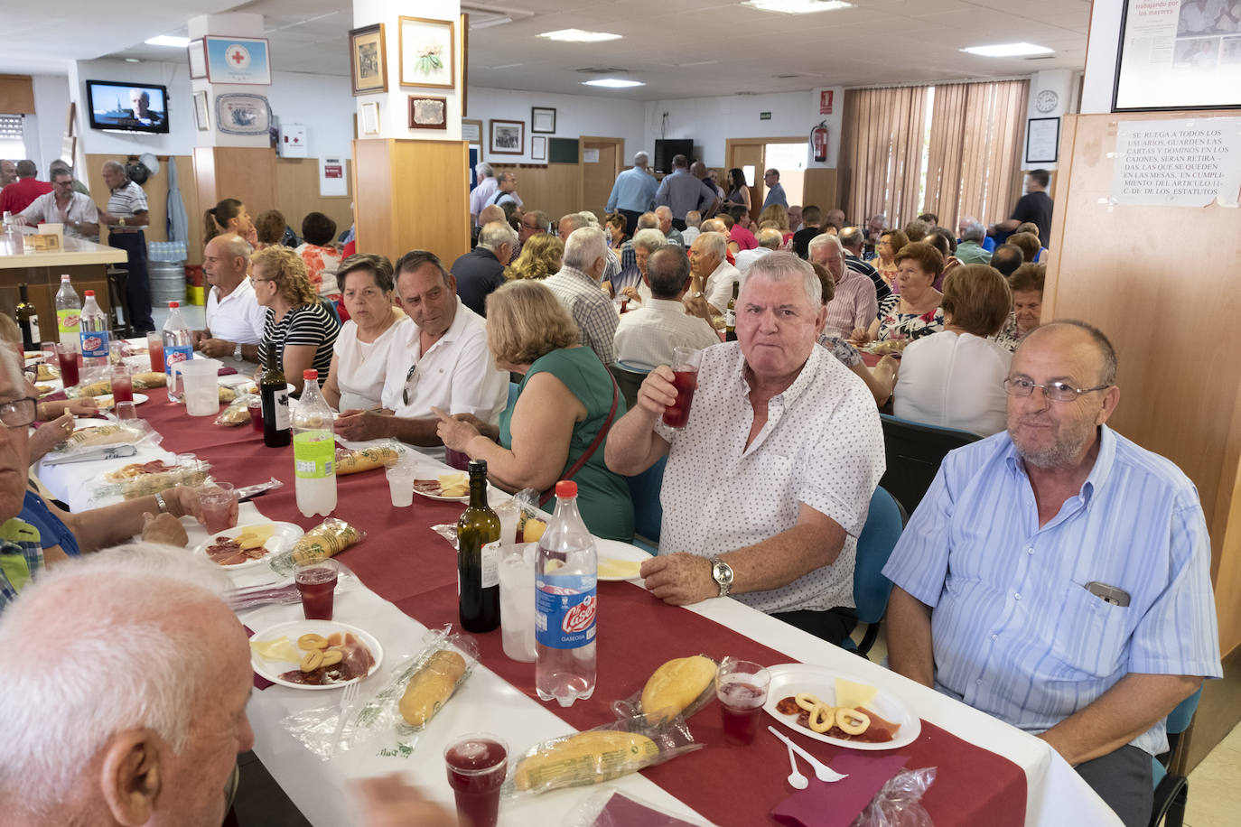 Albolote celebra su tradicional comida de homenaje a los mayores