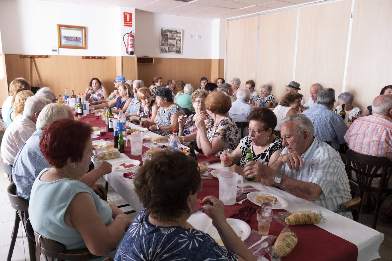 Albolote celebra su tradicional comida de homenaje a los mayores