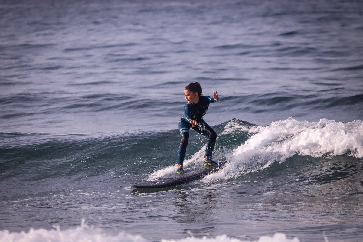 Fotos: Vera Izquierdo, una granadina entregada al surf