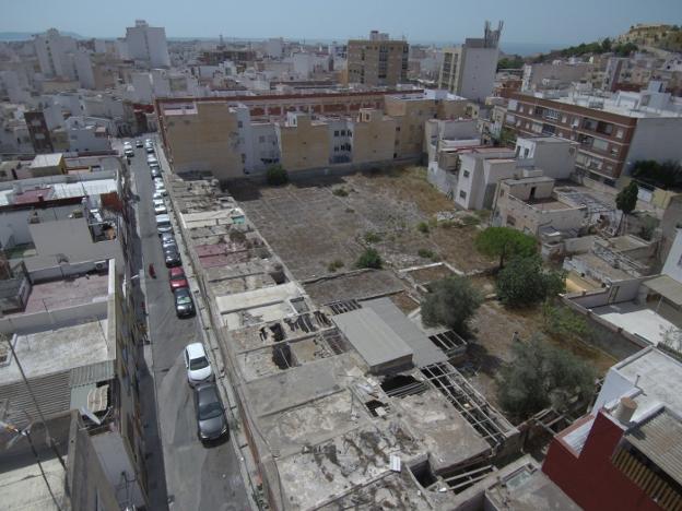 Las viviendas están ubicadas en las calles Santa Ana y Nueva, en El Quemadero.