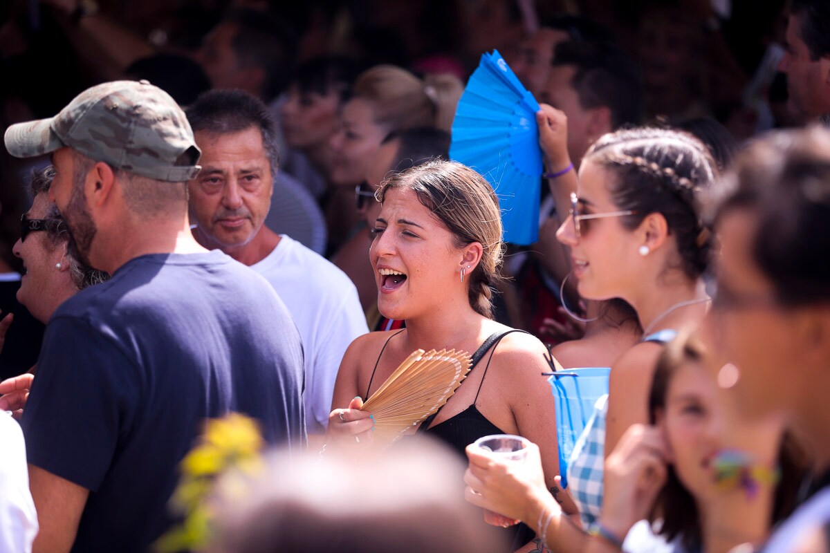 Diversión y agua para refrescar los festejos de la costa motrileña.