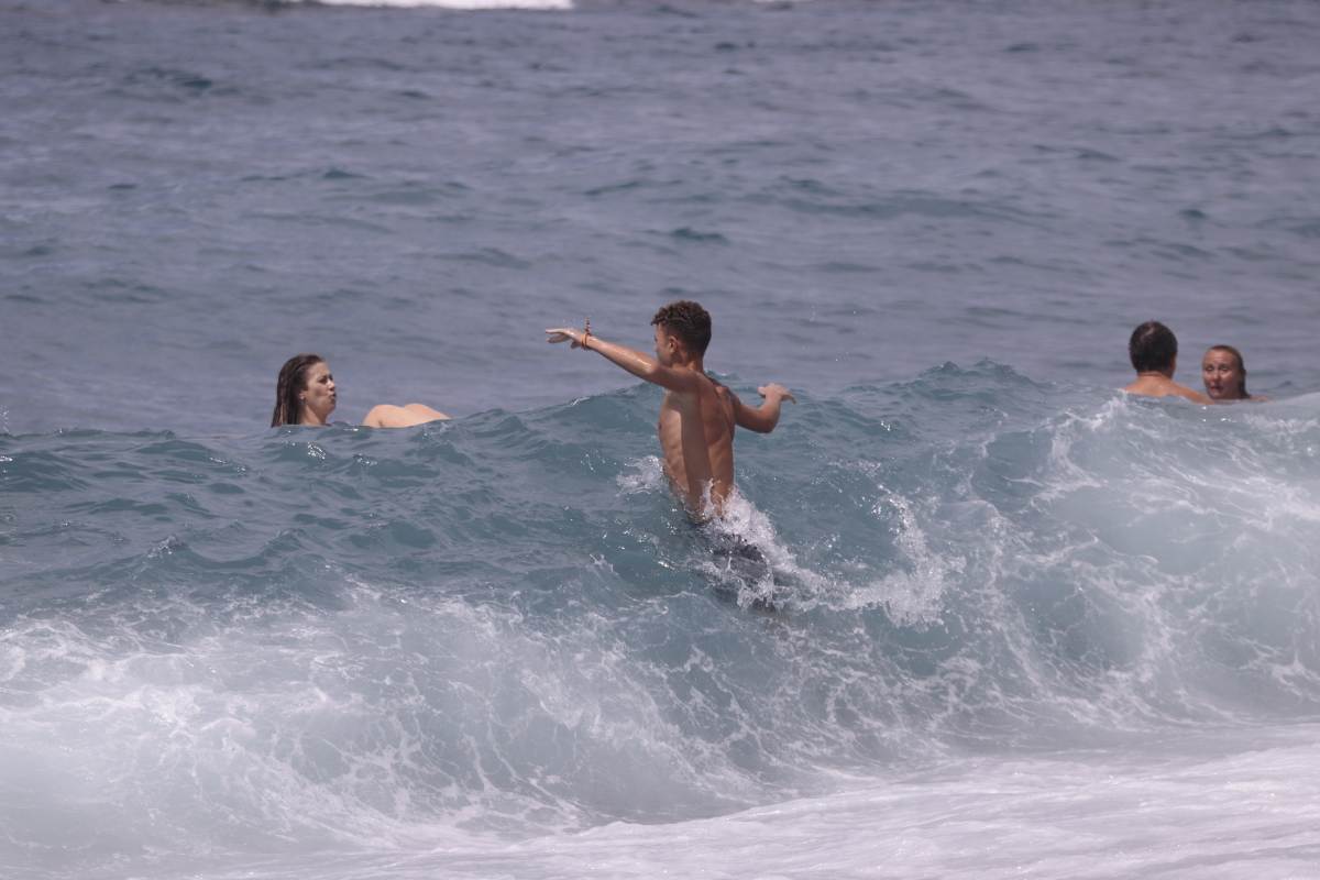 Fotos: Domingo de playa por todo lo alto en la Costa granadina