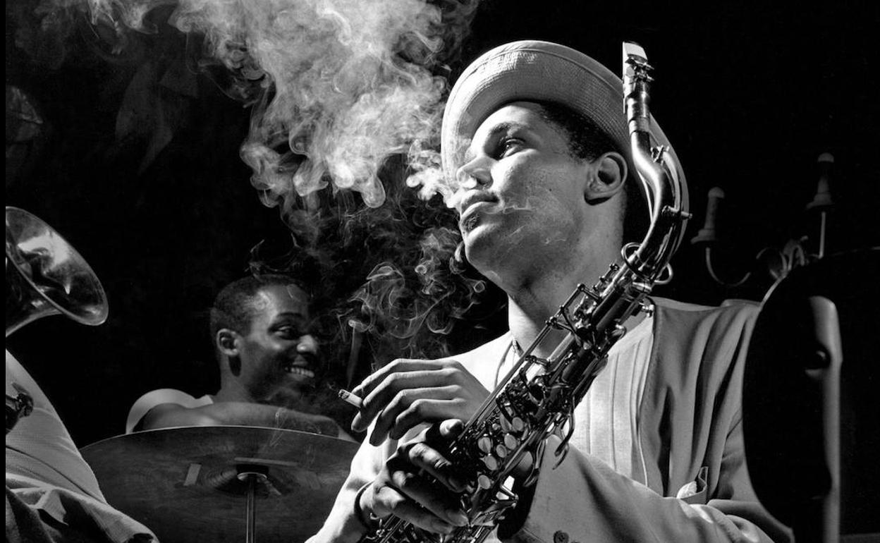 Dexter Gordon, saxofonista estadounidense de jazz. 