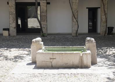Imagen secundaria 1 - Turismo en Granada: los secretos del Corral del Carbón, un monumento emblema de la ciudad