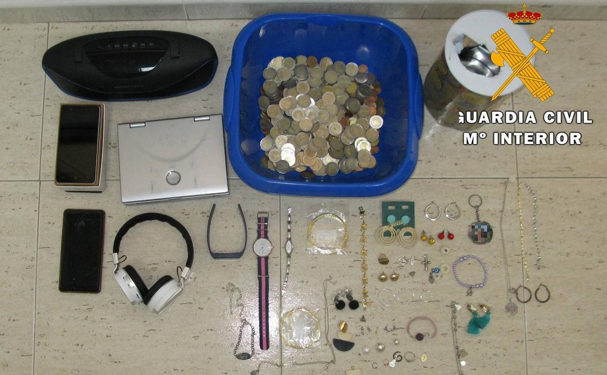 Delincuente en Jaén: Detenido por 17ª  vez por robar en una casa  golpear a un agente al ser 'cazado'