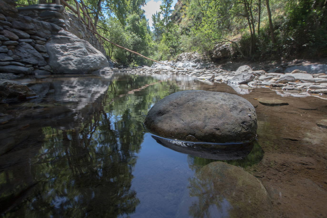 El río Maitena: forma una piscina natural en las inmediaciones de Güéjar-Sierra.