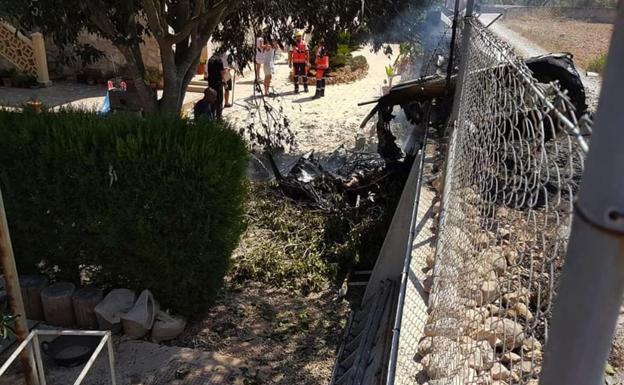 Imagen principal - Siete muertos tras chocar en el aire un helicóptero y una avioneta en Mallorca