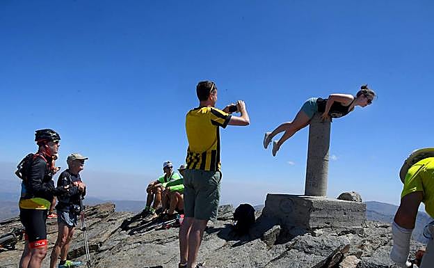 La foto en el vértice geodésico lleva a comportamientos peligrosos 