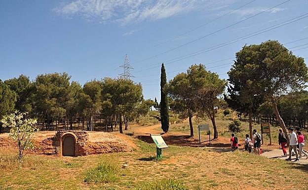 Imagen principal - Aljibe de la Lluvia; Alberca Rota; Albercón del Moro 