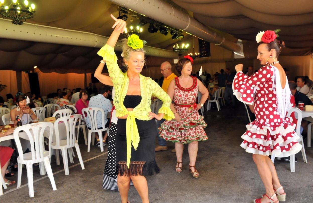 Gran ambiente en el sábado de feria en Linares