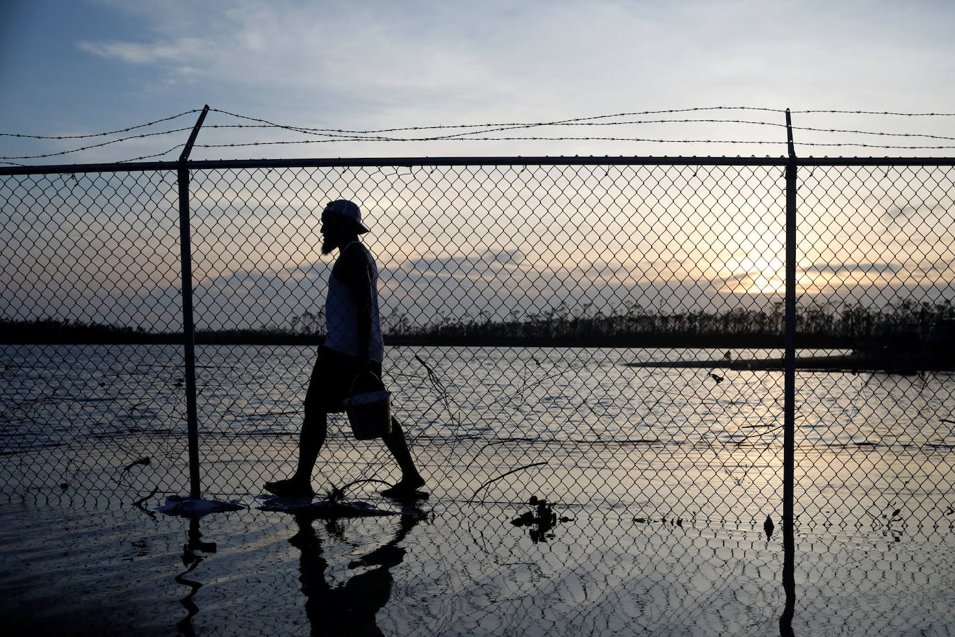 Fotos: Huracán Dorian deja al menos 20 muertos, desvasta Bahamas y hay 70.000 personas necesitan ayuda inmediata