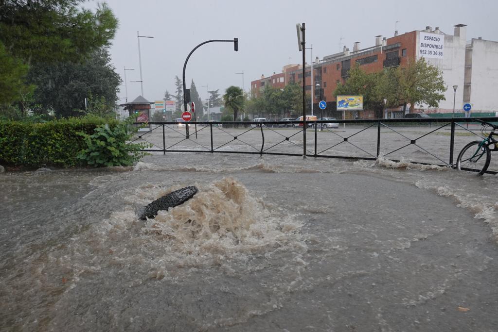 Fotos: Una gran tormenta inunda Granada y deja más de 150 incidencias